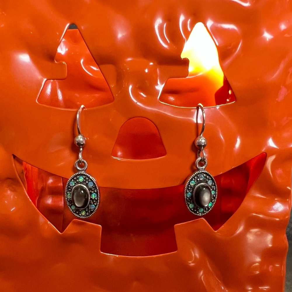 Sterling Silver (925) Earrings opal?